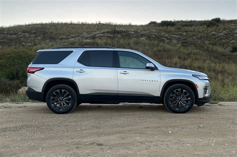 Chevy Traverse 2022 Review: Features, Pricing, and Why It’s a Top SUV