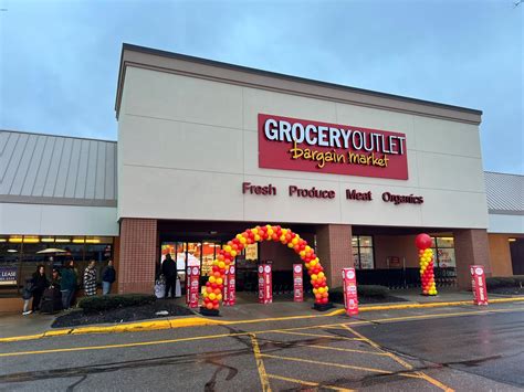 Chico S Grocery Outlet Reopens In New Location Youtube