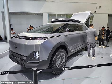 Chinese Car Maker Unveils Tesla Cybertruck Knockoff Daily Mail Online Chinese Car Maker Unveils Tesla Cybertruck Knockoff Daily Mail Online