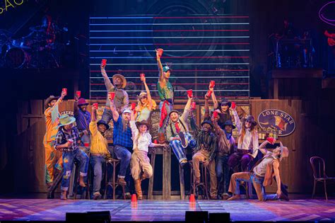 Cirque De Soleil Captivates With Songblazers The Tennessee Tribune Cirque De Soleil Captivates With Songblazers The Tennessee Tribune