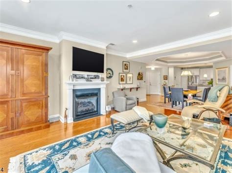 Clifton Nj Condos Apartments For Sale 16 Listings Zillow