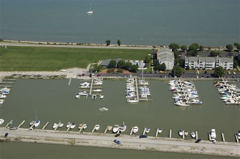 Clinton Reef Club In Port Clinton Oh United States Marina Reviews