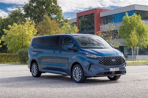 Comfort Meets Versatility The Ford Tourneo Custom Designed For Ultimate Space Comfort And Convenience The Ford Tourneo Custom Is Perfect For Family Adventures Business Trips Or Group Travel With Premium