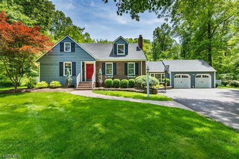 Coming Soon 520 Lyons Rd Basking Ridge Nj 07920 4 Bedrooms 2 Baths Garage 908 410 6777 Justlisted Newlisting Dreamhome Homesweethome Realestate Forsale Househunting Moveinready Realtorlife Buywithkelly