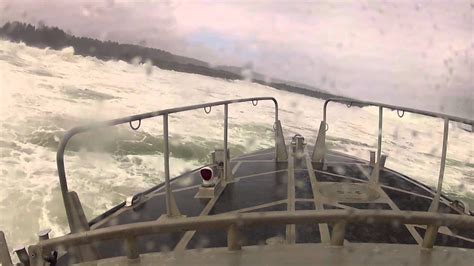 Coos Bay Bar Surf Mp4 Youtube