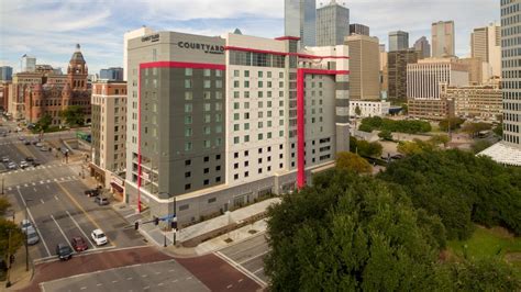 Courtyard Dallas Downtown Reunion District Tx 138 Fotos Compara O Courtyard Dallas Downtown Reunion District Tx 138 Fotos Compara O