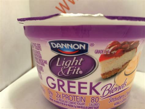 Crazy Food Dude Review Dannon Light Amp Fit Greek Blends Strawberry