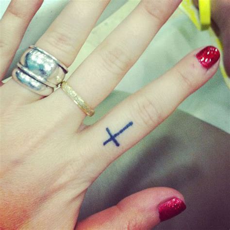 Cross Tattoo On Finger Designs Ideas And Meaning Tattoos For You Cross Tattoo On Finger Designs Ideas And Meaning Tattoos For You