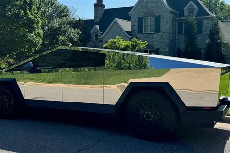 Cybertruck Mirror Finish: Tips for a Perfect Shine