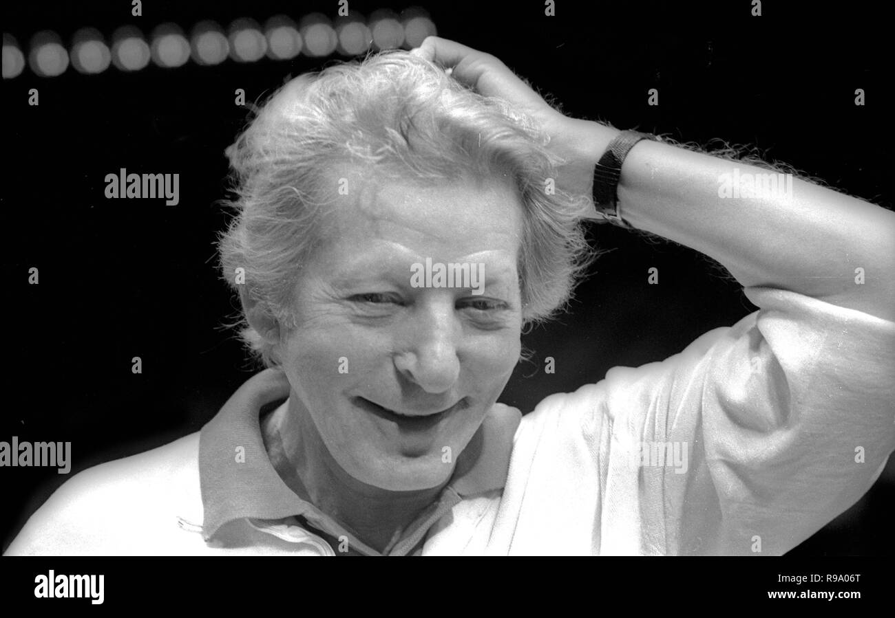 Danny Kaye Hi Res Stock Photography And Images Alamy