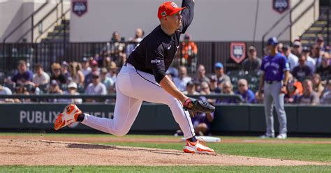 Deadspin Spring Training Roundup Tarik Skubal Gains First Win As Tigers Top Pirates