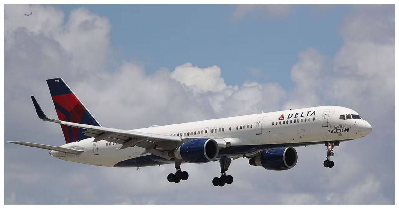 Delta New York To Atlanta Flight Declared Emergency While Landing
