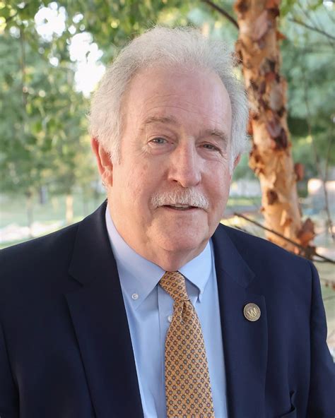 Dennis Duggan: Life and Legacy of a Remarkable Journalist