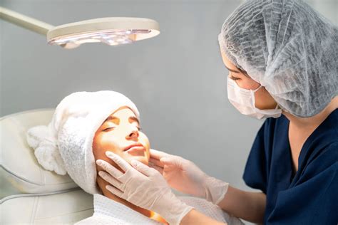 Dermatology Nurse Career Overview Nursejournal Org