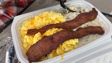 Dine And Dish Visalia S Butter And Milk Biscuit Bar Abc30 Fresno Dine And Dish Visalia S Butter And Milk Biscuit Bar Abc30 Fresno