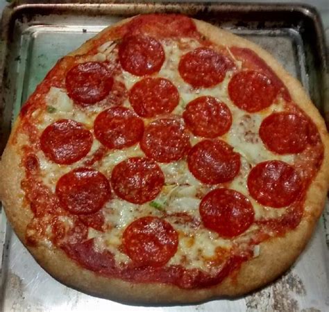 Double Layer Of Pepperoni Onions Garlic And Diced Jalape Os R Pizza