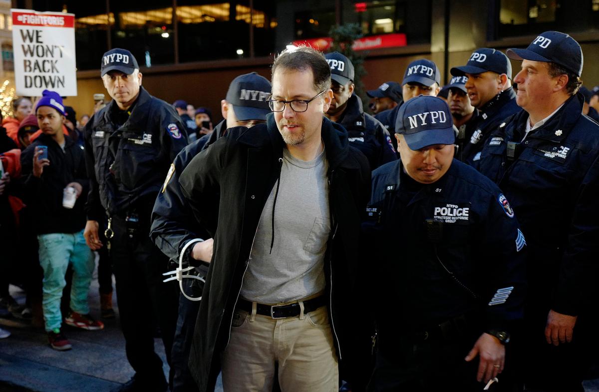 Dozens Arrested During Protests For Higher Minimum Wages The Blade Dozens Arrested During Protests For Higher Minimum Wages The Blade