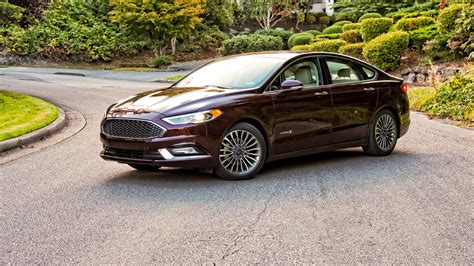Driven 2017 Ford Fusion Hybrid Driven 2017 Ford Fusion Hybrid
