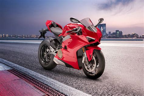 Ducati Panigale V4 Price Mileage Speed Colours Images Specs Ducati Panigale V4 Price Mileage Speed Colours Images Specs