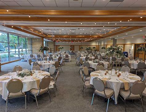 Eagan Community Center 1501 Central Pkwy Saint Paul Mn 55121 Us Mapquest