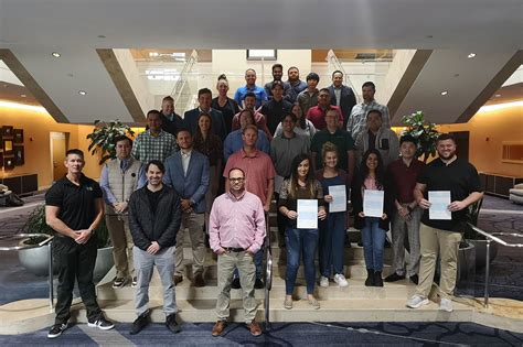 Early Career Program Gemeinsam Auf Den Ersten Karriereschritten