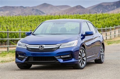 Economize Accordingly The 2017 Honda Accord Hybrid Touring Economize Accordingly The 2017 Honda Accord Hybrid Touring