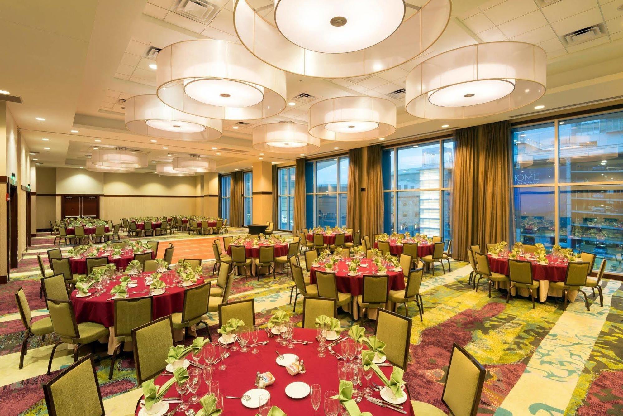 Embassy Suites Denver Downtown Convention Center Best Hotels In Boulder