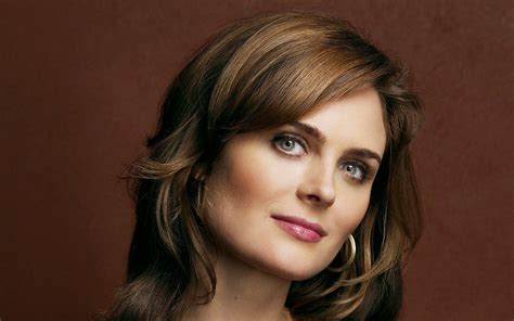 Emily Beautiful American Actress Emily Deschanel Hd Wallpaper