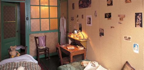 En El Museo La Casa De Ana Frank