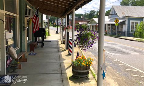 Enjoying Springville S One Of A Kind Downtown Southernoutings Com