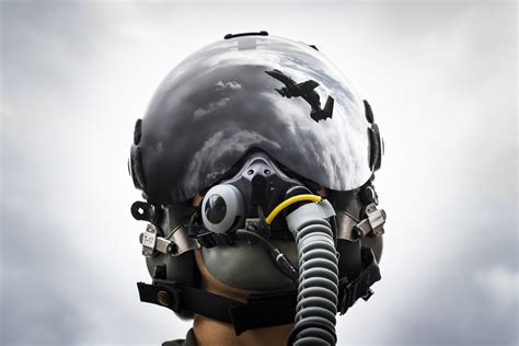 F 35 Next Gen Helmet Mounted Microdisplay Step Closer To Production F 35 Next Gen Helmet Mounted Microdisplay Step Closer To Production