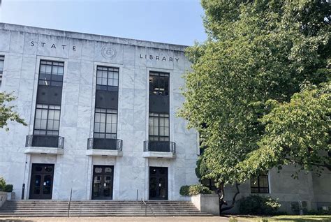 Find A New Read With Bookstores In Salem And Around Marion County Mariontalk