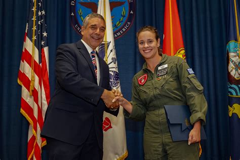 Flight Nurse From Greece Comes To Civilian S Aid During Medical