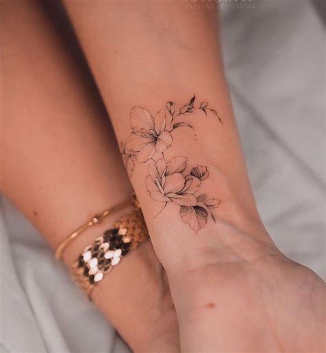 Floral Wrist Tattoo Flower Wrist Tattoo Wrist Tattoo Designs Feminine Floral Wrist Tattoo Flower Wrist Tattoo Wrist Tattoo Designs Feminine