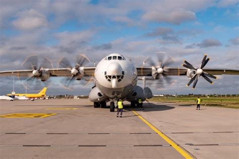 Flying The World S Biggest Turboprop Antonov An 22 Samchui Com