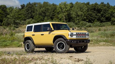 Ford Bronco Heritage Limited Edition 4 Door 2023 5K Wallpaper Hd Car Ford Bronco Heritage Limited Edition 4 Door 2023 5K Wallpaper Hd Car