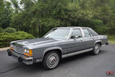 Ford Ltd Crown Victoria: A Classic Blend of Style and Reliability