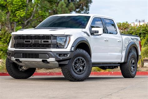 Ford Raptor 2022: Complete Review of Power, Features, and Performance