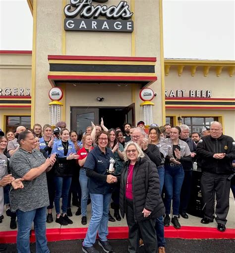 Discover the Best Eats at Ford's Garage Florence