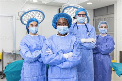 Free Picture Surgery Medicine Surgeon Team Technology Doctors