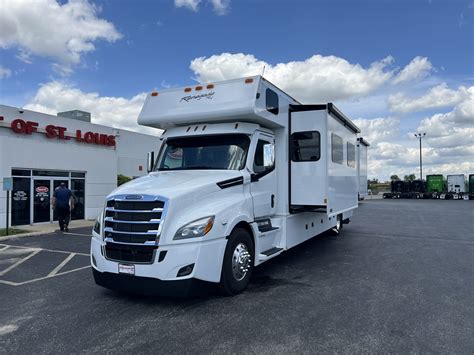 Freightliner Motorhome: Your Ultimate Guide to Luxurious Road Travel