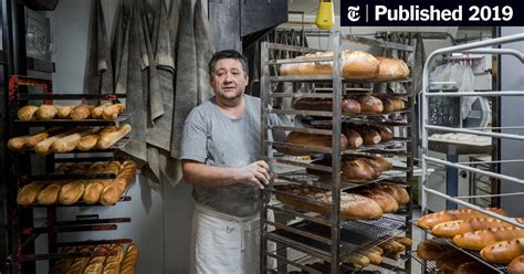 French Baguettes From A Vending Machine What A Tragedy The New York Times