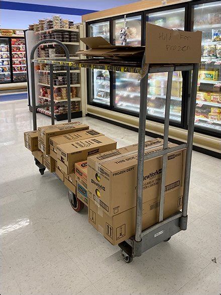 Frozen Food U Boat Cart At Weis Fixtures Close Up