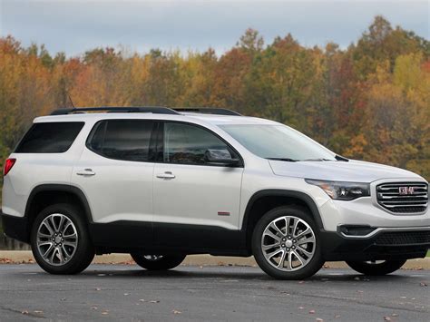 GMC Acadia 2017: Complete Buying Guide and Expert Review