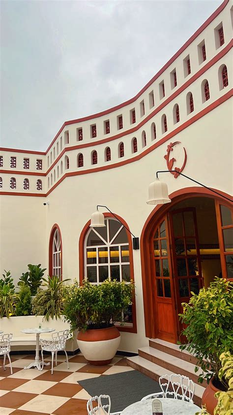 Golden Roast Coffee House Roastery Pet Policy