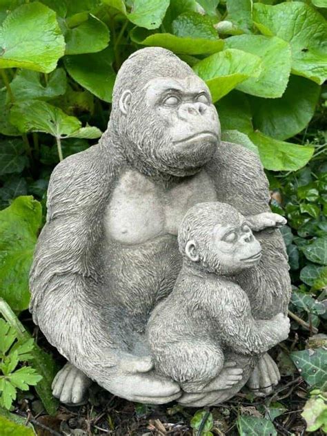 Gorilla With Baby Stone Statue Burgess Home Amp Garden