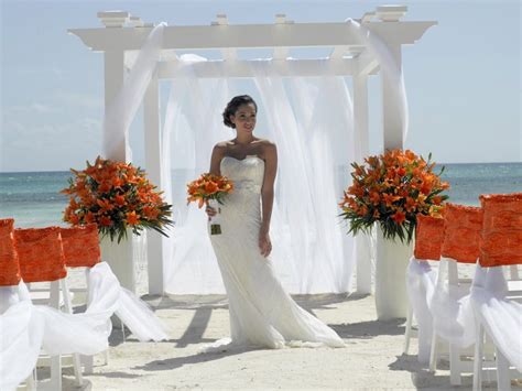 Grand Palladium Colonial Resort Wedding Modern Destination Weddings Grand Palladium Colonial Resort Wedding Modern Destination Weddings