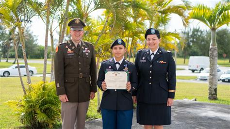 Guam Army Guard Soldier Earns Expert Soldier Badge Amp Gt National Guard Guam Army Guard Soldier Earns Expert Soldier Badge Amp Gt National Guard