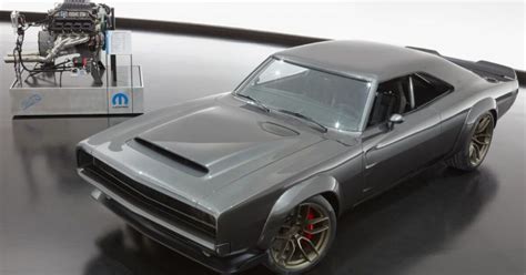 Hella Good Hellephant Mopar Debuts 1 000 Horsepower Crate Engine The Truth About Cars