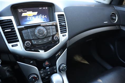 Help Plz 10 999 Cad 150Km 2015 Chevrolet Cruze 2Lt Leather Sunroof Touch Screen Display Is This Good I Need It As My Dd I Would Need This Car For 3 4 Help Plz 10 999 Cad 150Km 2015 Chevrolet Cruze 2Lt Leather Sunroof Touch Screen Display Is This Good I Need It As My Dd I Would Need This Car For 3 4
